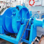 Hydraulic anchor windlass/ towing winch